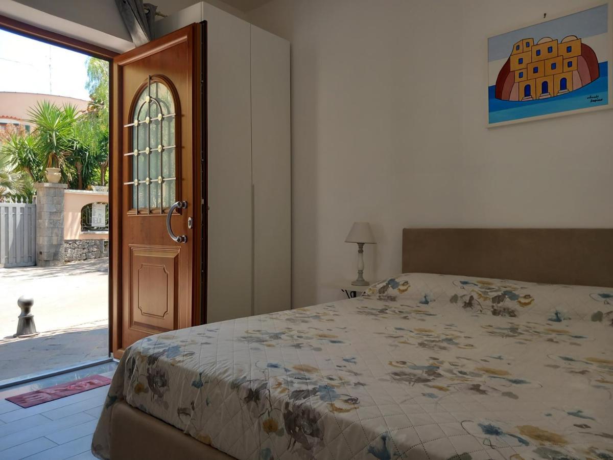 شقة Da Raff House Lacco Ameno  المظهر الخارجي الصورة